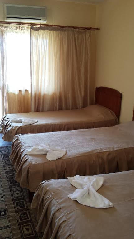 Hostel Nova Route Navodari Ngoại thất bức ảnh