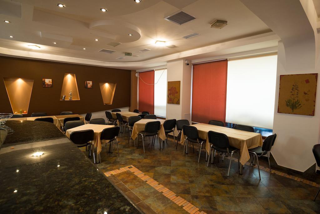 Hostel Nova Route Navodari Ngoại thất bức ảnh
